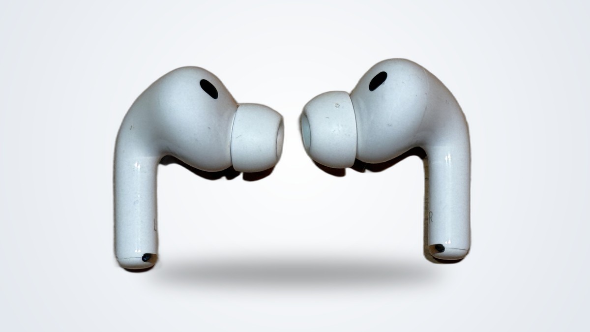 Close-up of the two AirPods Pro 3 earbuds